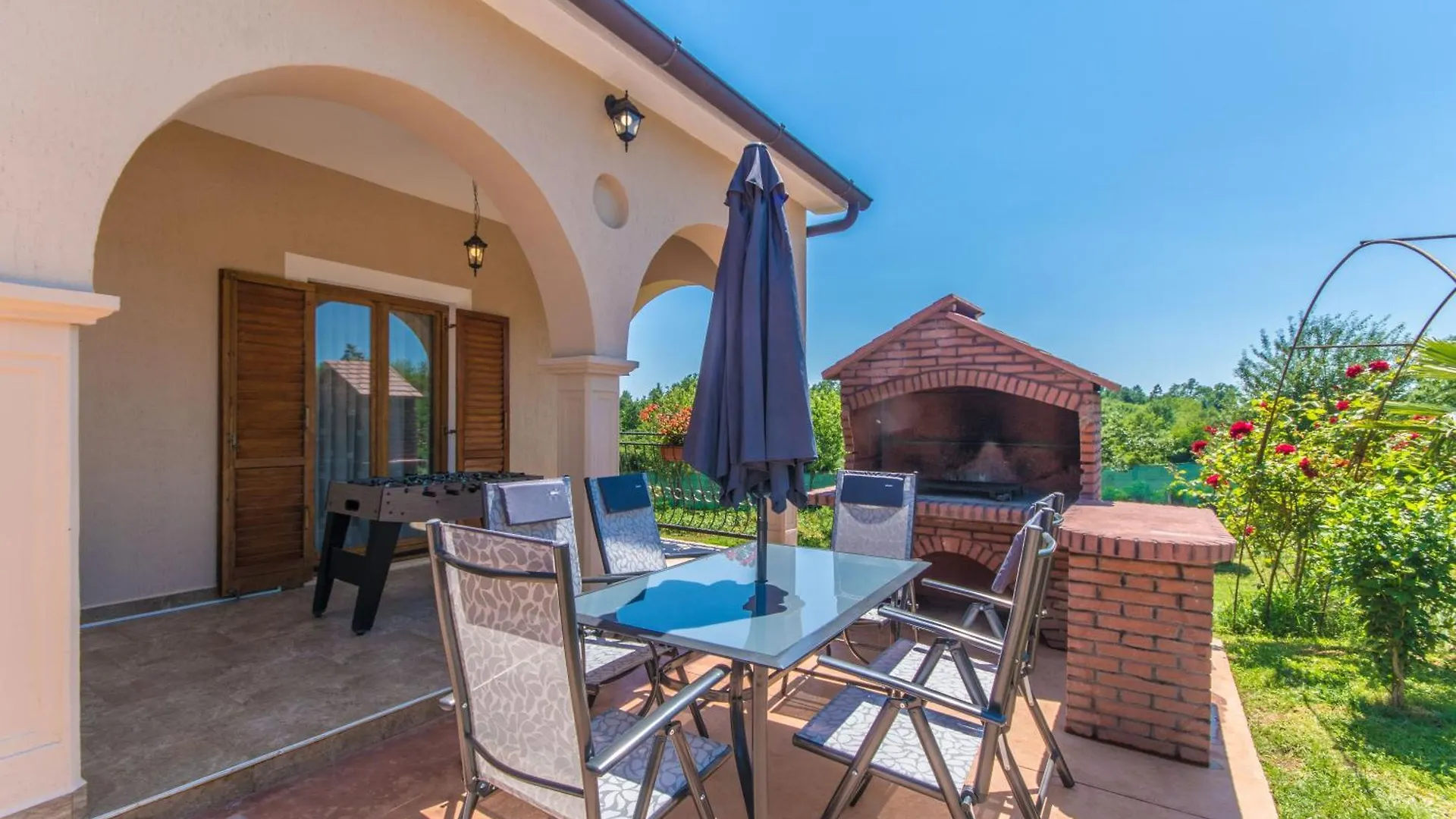 Villa Dream House, A Charming Pet Friendly Villa Žminj Feriehus